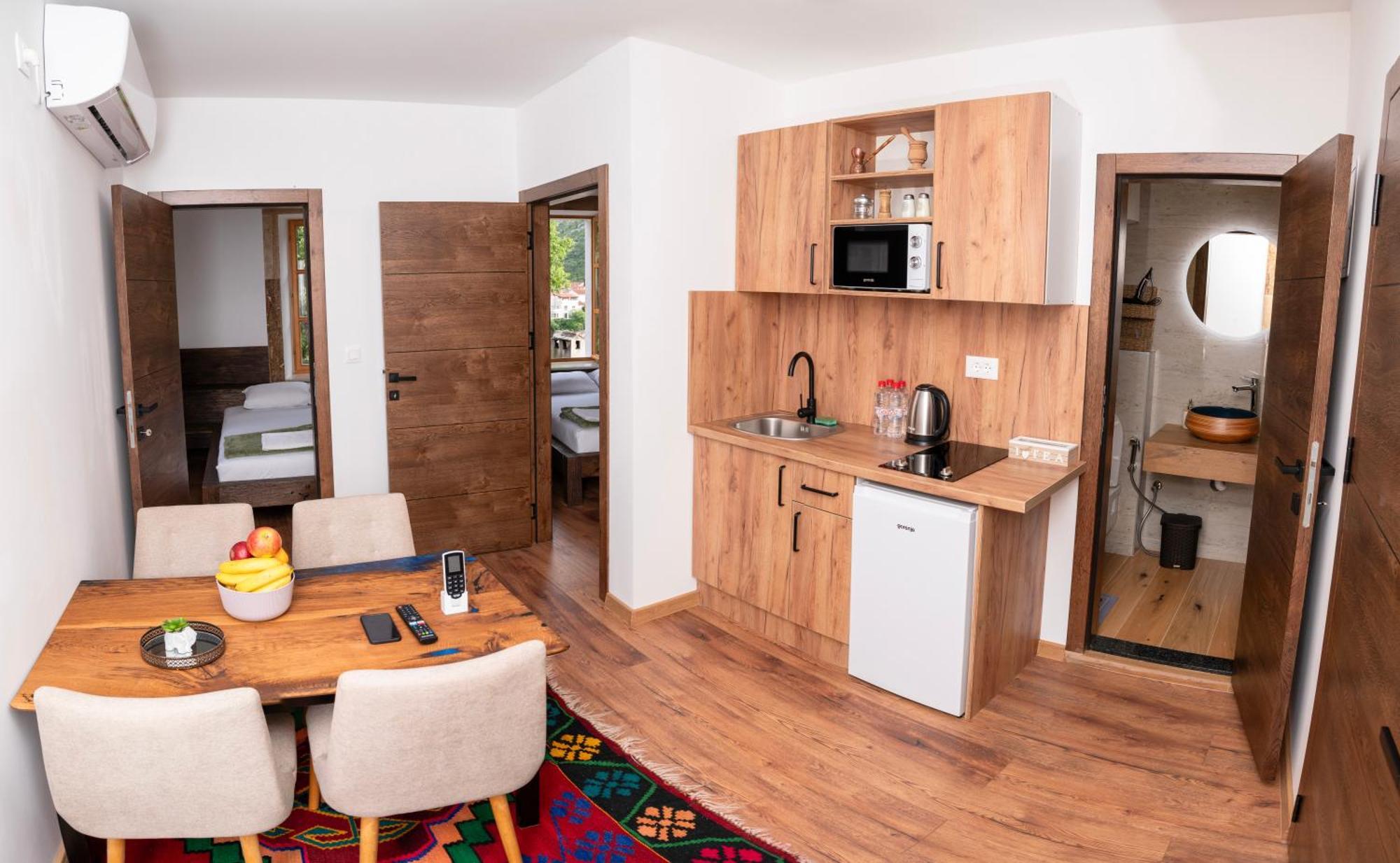 מוסטר Sunrise Apartments - With Old Bridge View מראה חיצוני תמונה